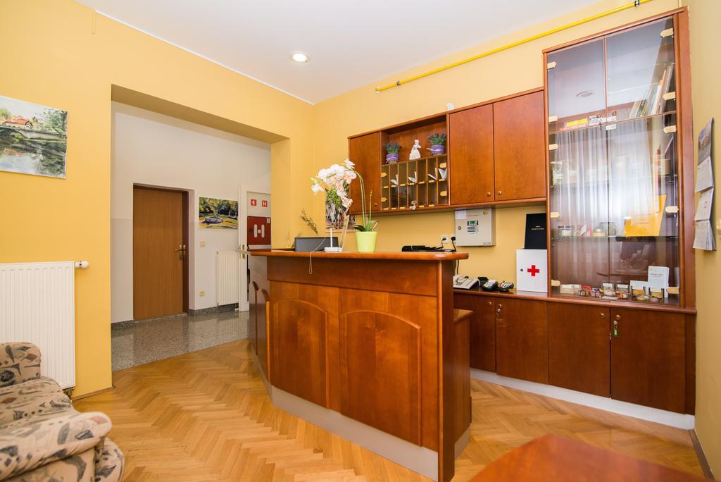 Garni Hotel Vila Ana Rogaska Slatina Bagian luar foto
