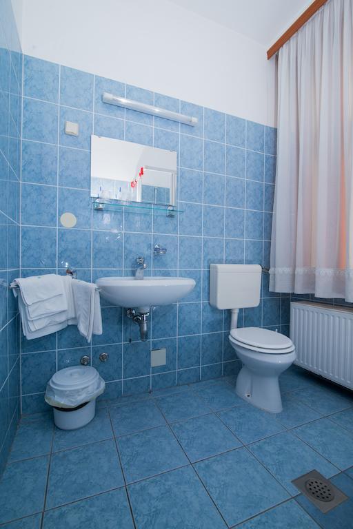 Garni Hotel Vila Ana Rogaska Slatina Ruang foto