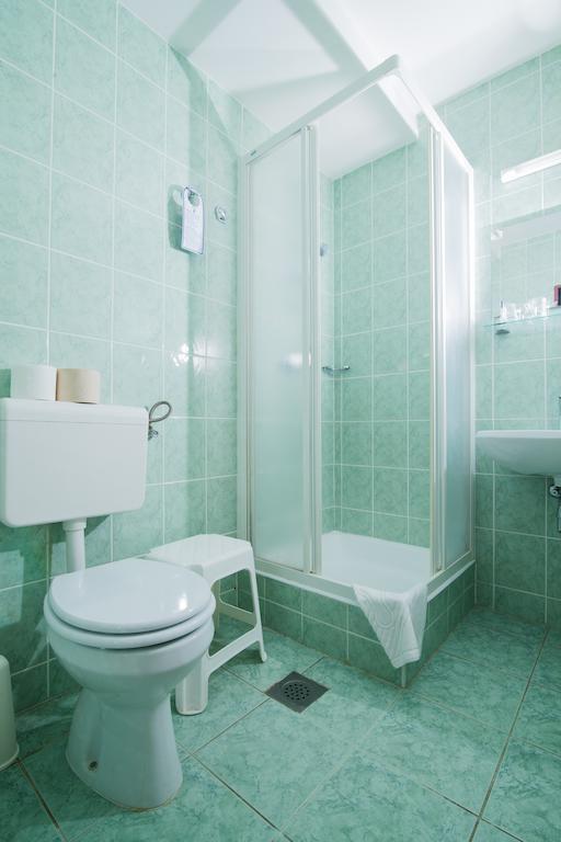 Garni Hotel Vila Ana Rogaska Slatina Ruang foto