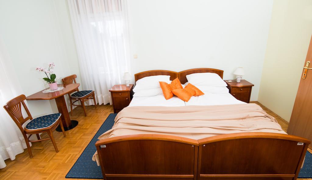 Garni Hotel Vila Ana Rogaska Slatina Ruang foto